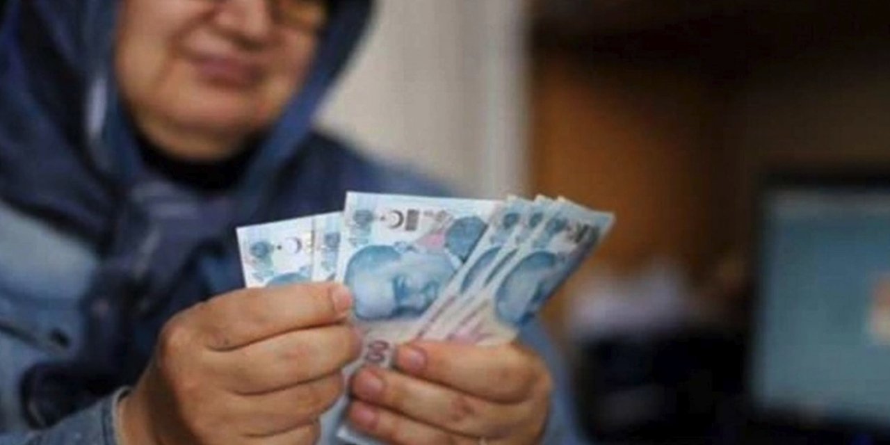 Emekliler şaşkın: Bu hatayı yapan emeklilere anında 6.711 TL ceza yazılıyor...