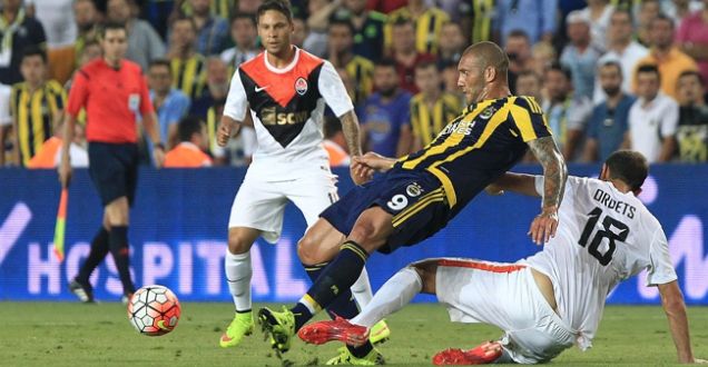 Shakhtar Donetsk Fenerbahçe maçını canlı anlatım FBTV'den dinle!FBTV canlı anlatım dinle