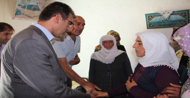 HDP'den şehit askerin ailesine ziyaret