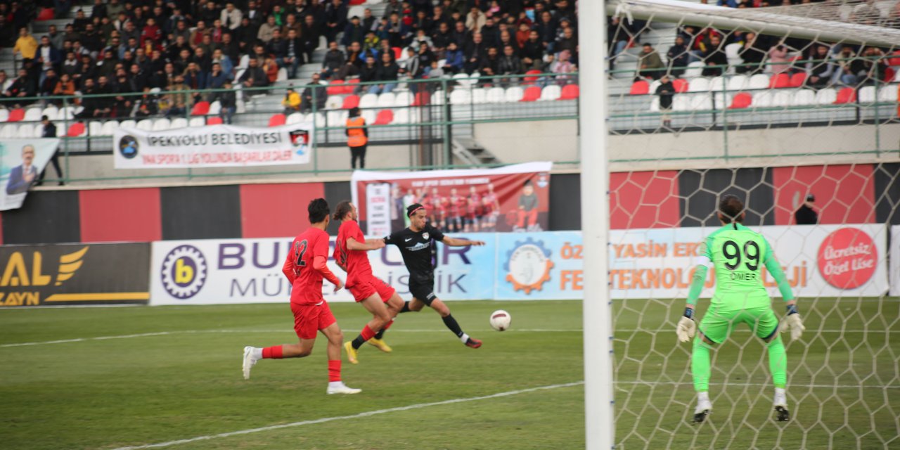 Vanspor Fk: 2 - Nazilli Belediyespor: 2