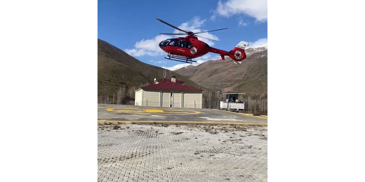 Van'da Apandisit Teşhisi Konulan Hasta İçin Ambulans Helikopter Havalandı