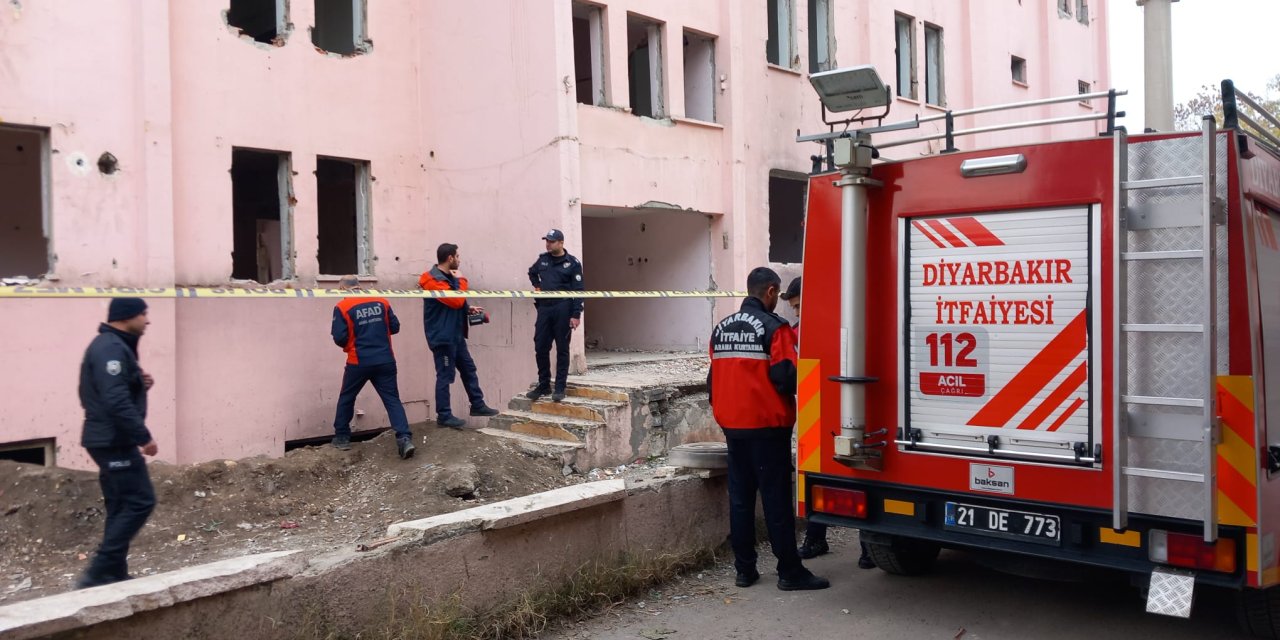 'Bebek Atıldı' İhbarıyla Bodrumdaki Su Boşaltılıyor