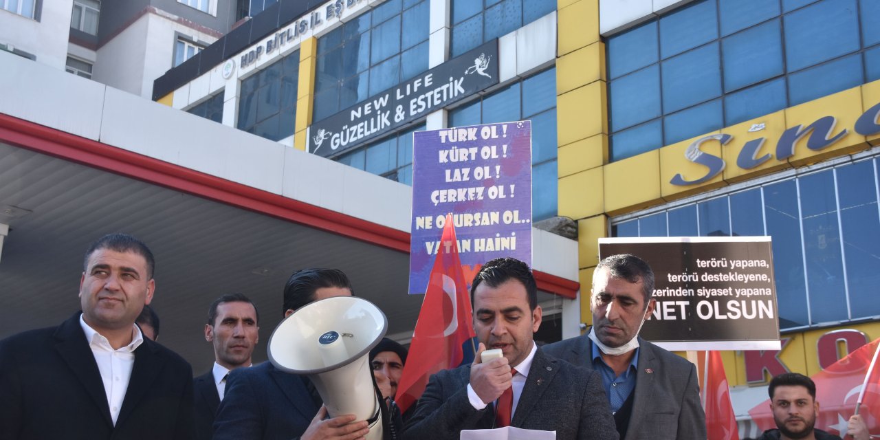 Bitlis'te Şehit Yakınları İle Gazilerden Dem Parti'ye Tepki