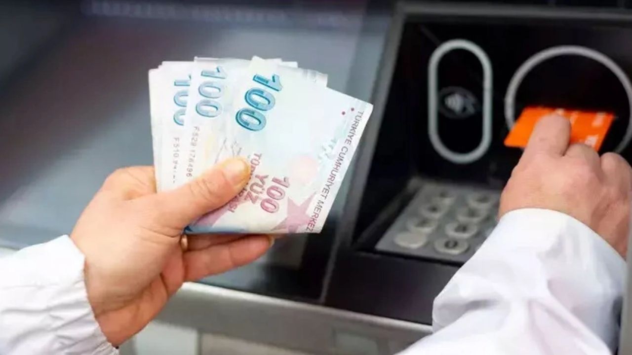 Emeklilere 8.000 TL'ye Varan Promosyon İmkanı: Bir Banka 2024 Emekli Promosyon Oranlarını Açıkladı!