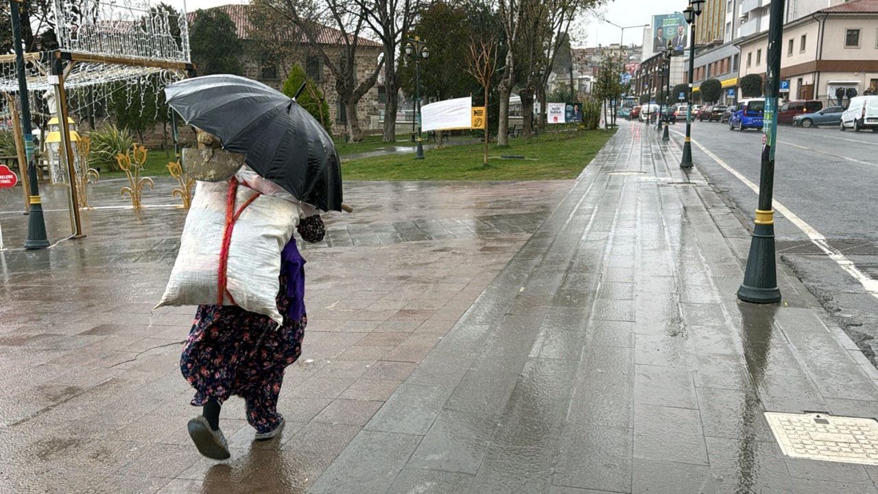 Bayram Tatili Boyunca Ülke Genelinde Sağanak Yağış Bekleniyor