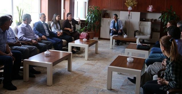 Edremit Belediyesi'ne Destek Ziyaretleri Sürüyor