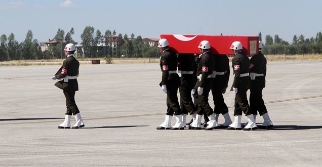 Şehit Asker Memleketine Uğurlandı
