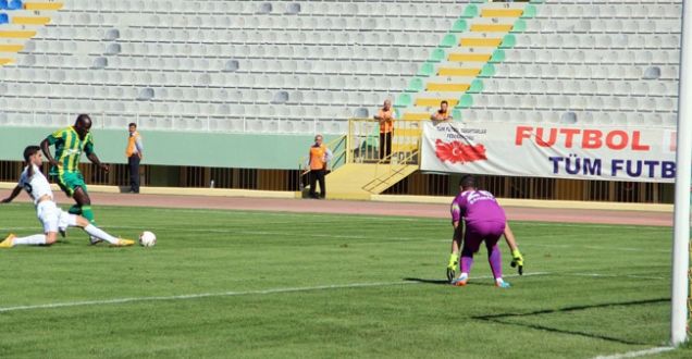 Şanıurfaspor 1-0 Denizlispor maçının özeti!Şanlıurfa Edinho'yla güldü