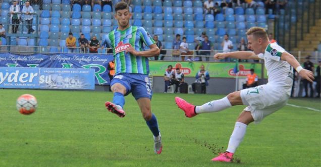 Çaykur Rizespor 2-3 Bursaspor maçının özeti golleri!Rize namağlup ünvanını yitirdi