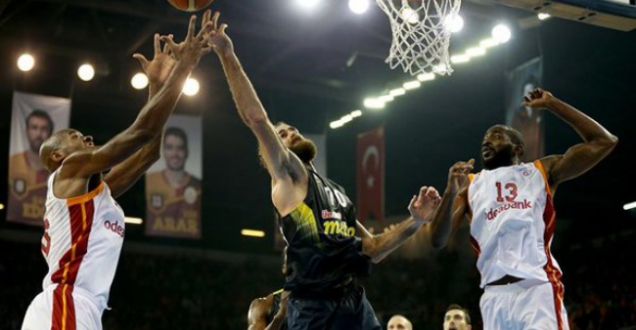 Galatasaray Odeabank 80-63 Fenerbahçe maçının özeti!