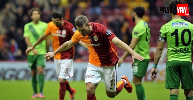 Galatasaray 3-2 Akhisar Belediye maçının özeti golleri mühim anları!20.12.2015