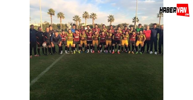 Hazırlık maçı Van Büyükşehir Belediyespor 2-1 Arsinspor