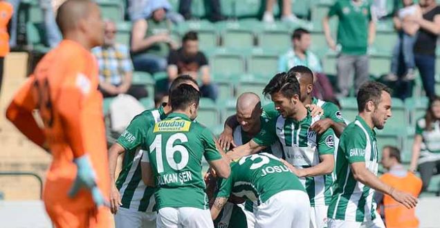 Bursaspor Karabükspor 7-1 maçın neticesi özeti!Bursa'dan tarihi fark