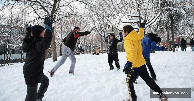 Erzurum'da 8 Şubat 2016 okullar tatil mi!