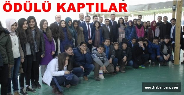 TEOG Birincisi Olan Zeve Ortaokulu Öğrencileri Ödüllendirildi-Van haberleri