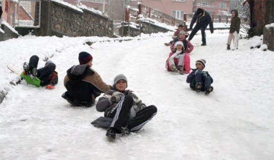 Ardahan'da 22 Şubat 2016 okullar tatil mi!