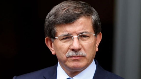 Davutoğlu'dan Tuğba Hezer'e tepki twiti