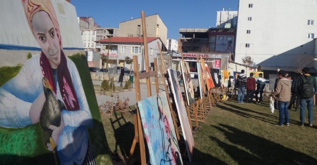 Van'da Resim Sergisi