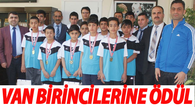 Kırekin'den Türkiye Birincilerine Ödül-Son dakika Van Haberleri