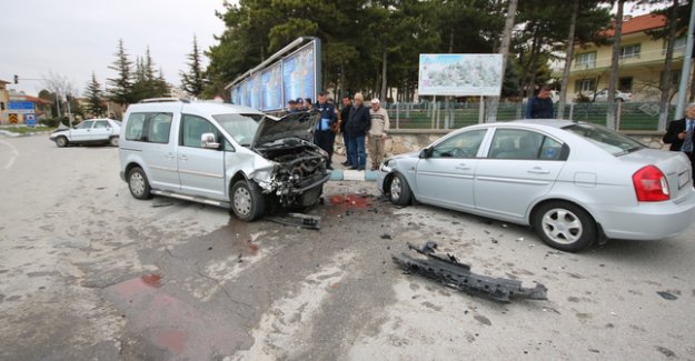 Konya Beyşehir'de trafik kazasında 4,5 aylık bebek öldü