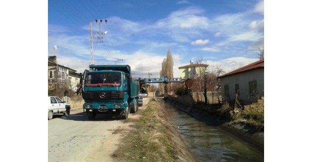 DSİ'Sulama Kanalı Temizliği