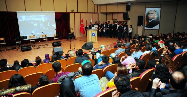 Van'da Köy Okulları Yararına Müzik ve Şiir Dinletisi