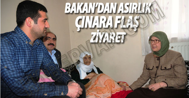 Van'da Asırlık Nineyi Bakan Ziyaret Etti