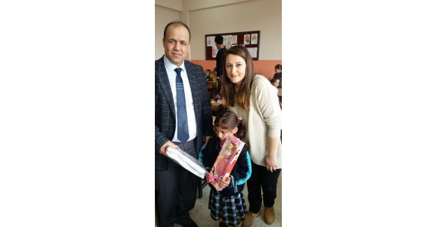 Van'da çocukların yüzünü güldüren müdür