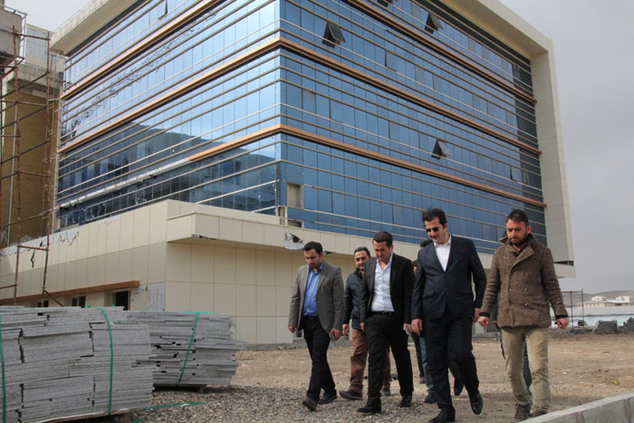 Van Sağlık Müdürü'nden Erciş'te hastane inşaatında inceleme