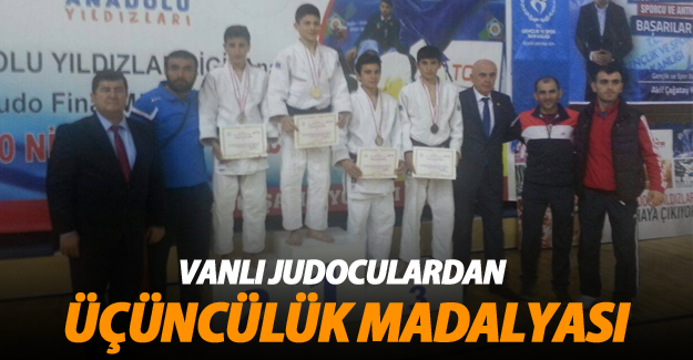 Vanlı Judocular Bilecik'ten Madalyalarla döndüler