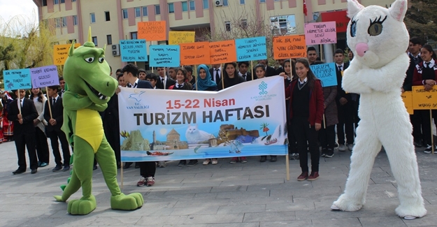 Van’da Turizm Haftası Kutlamaları