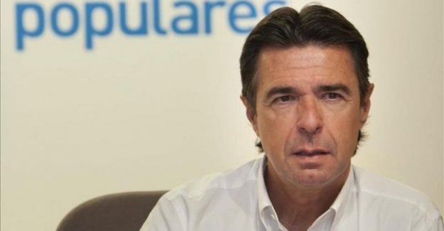 Panama Belgeleri'ne adı karışan İspanyol bakan istifa etti