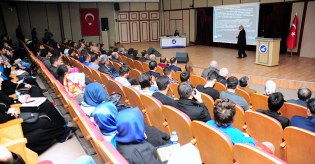 Van’da Evrim’in Din ve Bilim’deki Yeri Konulu Konferans - Van Haber