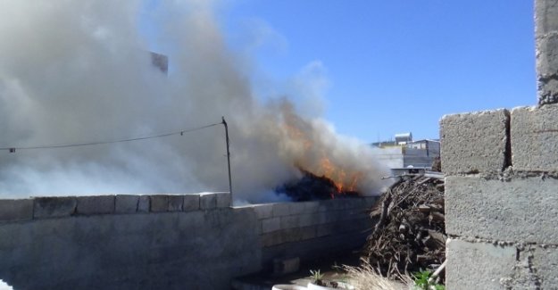 Kilis kent merkezine 3 roket düştü: Yaralılar var