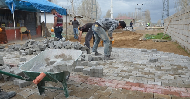 Erciş'te parke taşı ve yol çalışmaları devam ediyor - Van Haber