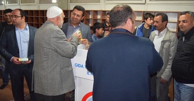 Van Gıda Tarım Ve Hayvancılık İl Müdürlüğü’nden Süt Dağıtımı - Van Haber
