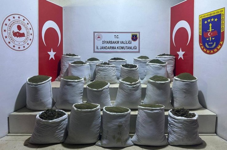 Diyarbakır'da 1 Ton 148 Kilo Esrar Ele Geçirildi